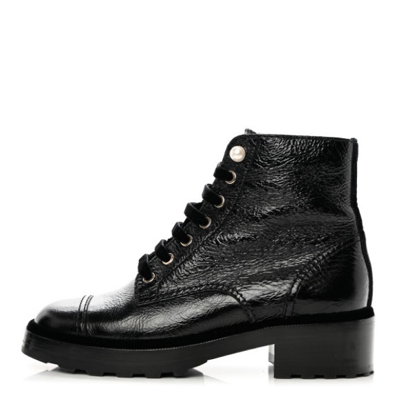 COPY - NEW Chanel Black Shiny Calfskin Velvet Pearl Combat Boots. Size 40 - Picture 3 of 5